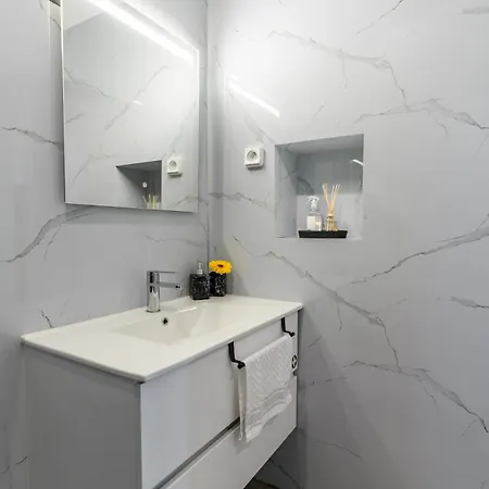 Apartment Casa Do Paulinhos - Vista Panoramica, Natureza, Wi-fi Rapido Estreito Da Calheta