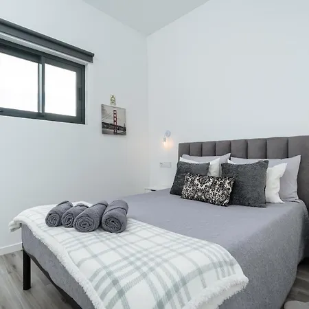 Casa Do Paulinhos - Vista Panoramica, Natureza, Wi-fi Rapido Lägenhet Estreito Da Calheta