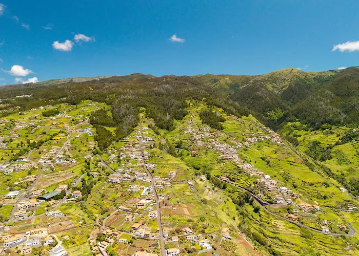 Casa Do Paulinhos - Vista Panoramica, Natureza, Wi-fi Rapido * Estreito Da Calheta