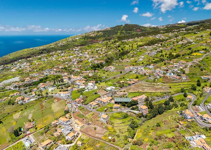Casa Do Paulinhos - Vista Panoramica, Natureza, Wi-fi Rapido Estreito Da Calheta